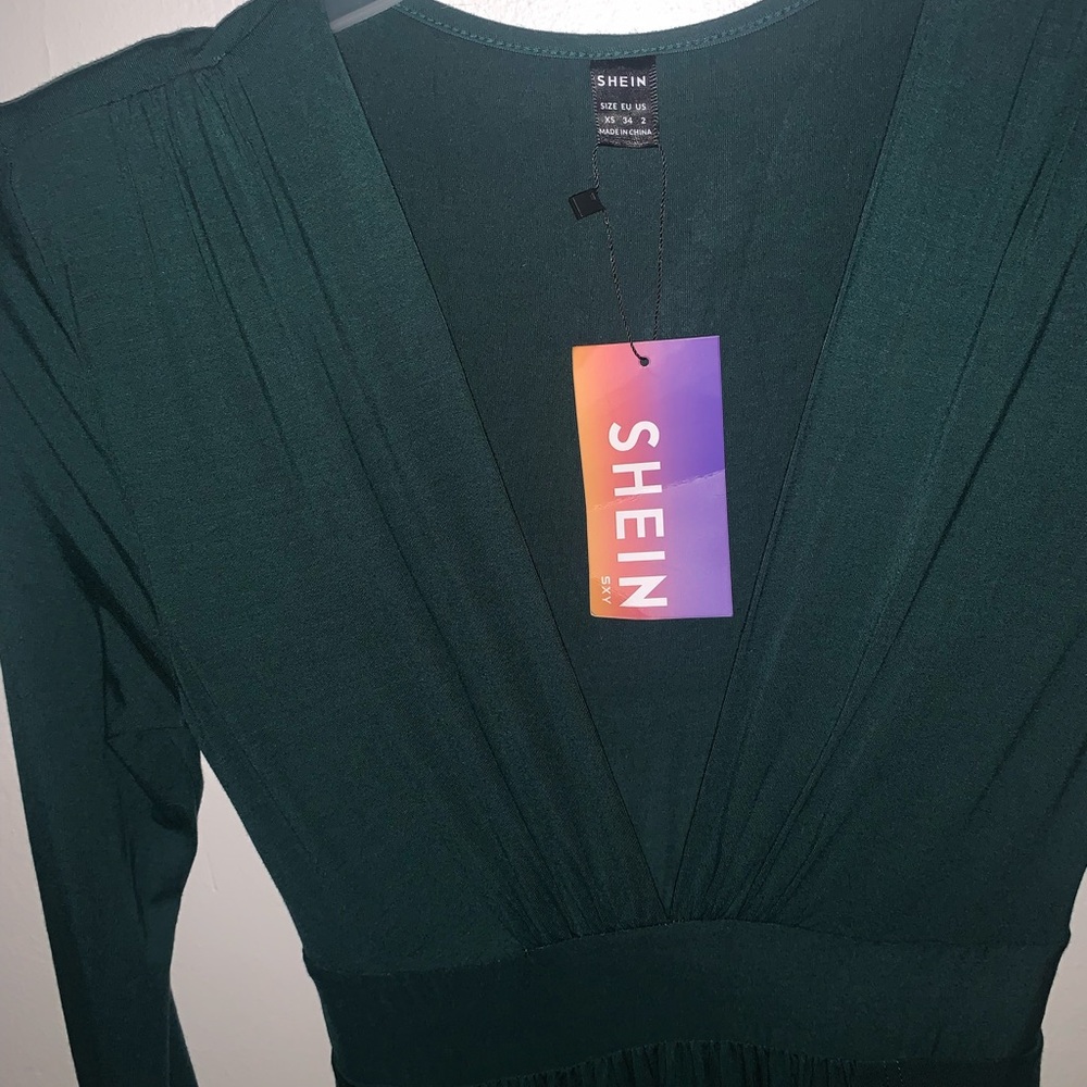 SHEIN Women's Green Dress NWT Long with side slits Very Flattering!